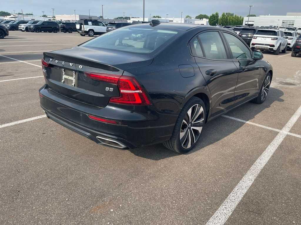 used 2022 Volvo S60 car, priced at $24,998