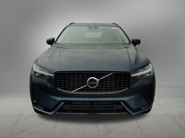 new 2025 Volvo XC60 car, priced at $49,612