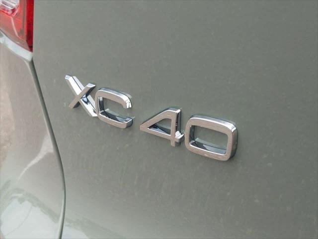 new 2025 Volvo XC40 car, priced at $48,078