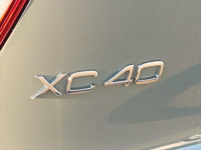 new 2025 Volvo XC40 car, priced at $48,078