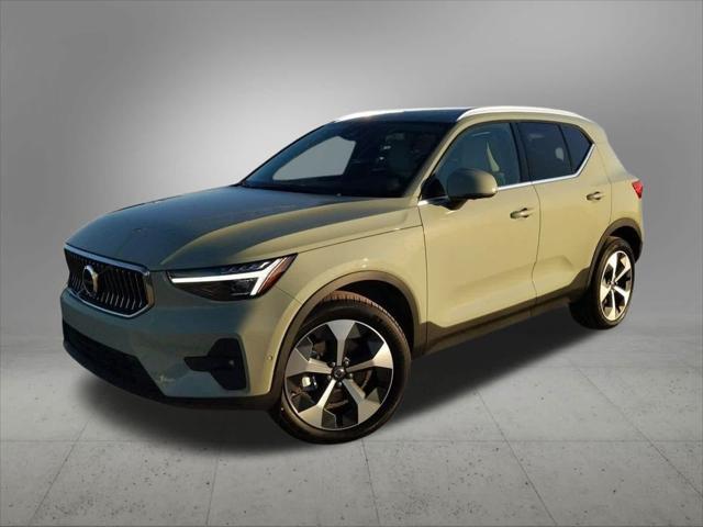 new 2025 Volvo XC40 car, priced at $48,078