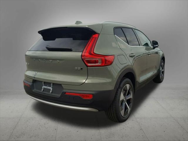 new 2025 Volvo XC40 car, priced at $48,078