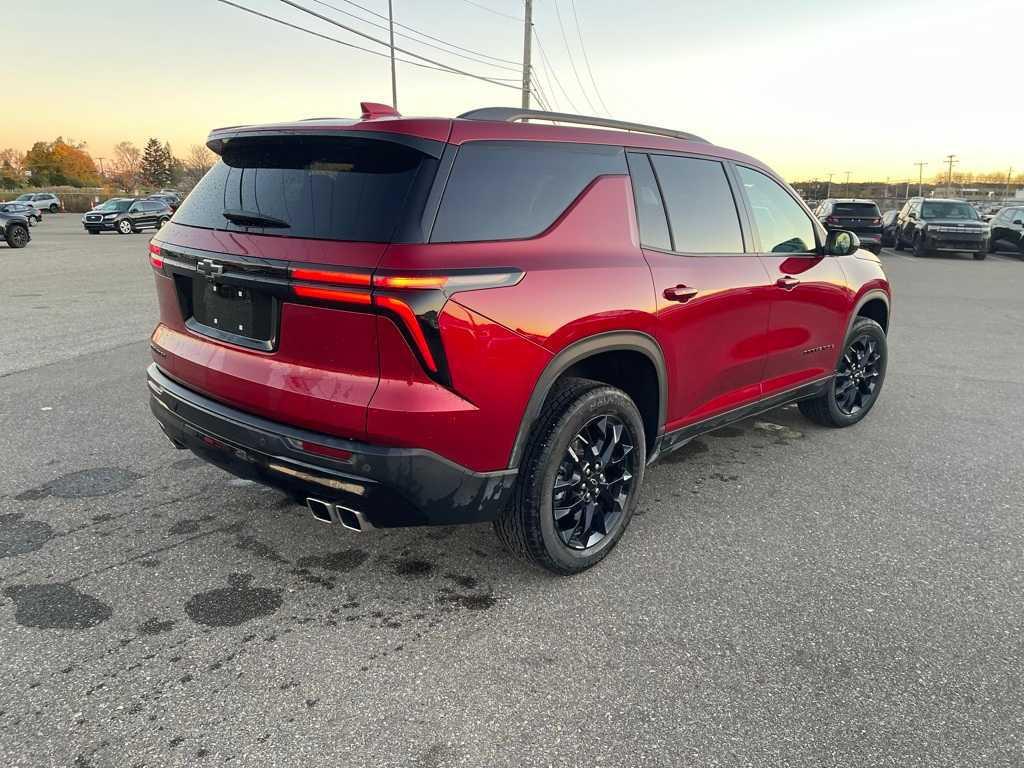used 2025 Chevrolet Traverse car, priced at $35,977