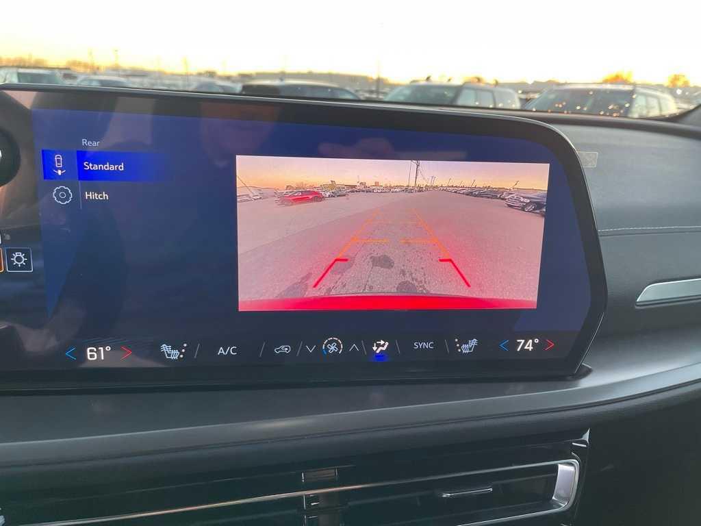 used 2025 Chevrolet Traverse car, priced at $35,977