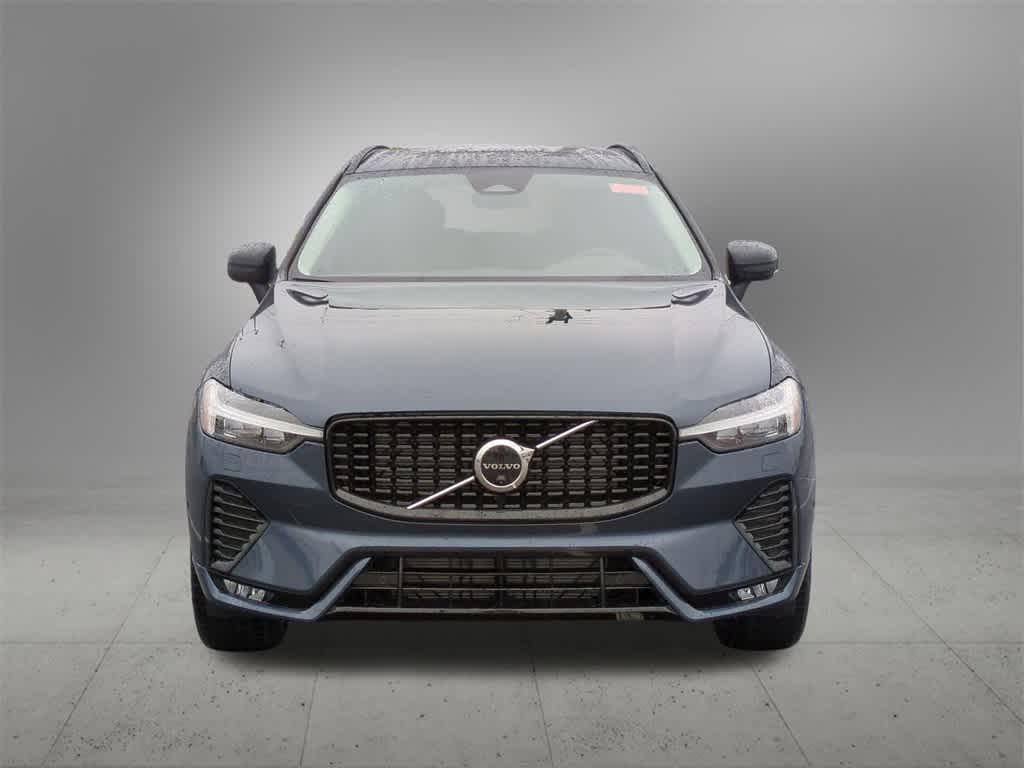 new 2025 Volvo XC60 car, priced at $55,360