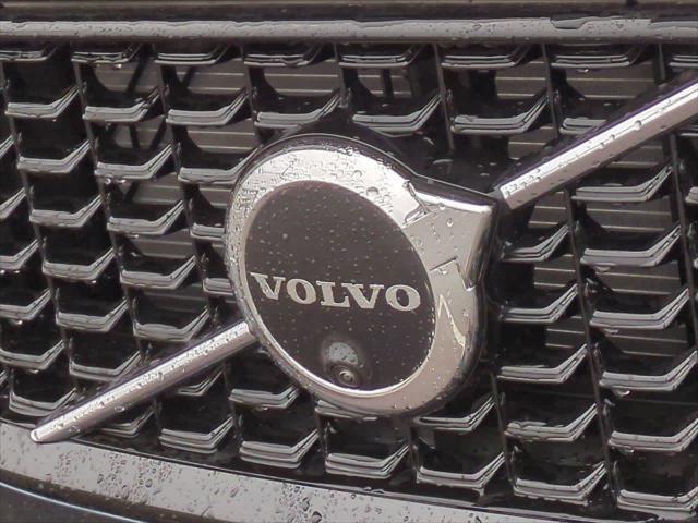 new 2025 Volvo XC60 car, priced at $55,360