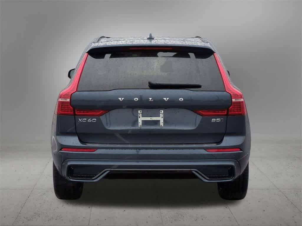 new 2025 Volvo XC60 car, priced at $55,360
