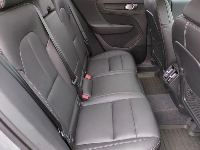new 2025 Volvo XC40 car, priced at $48,900