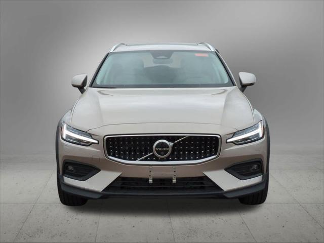 new 2025 Volvo V60 Cross Country car, priced at $54,665