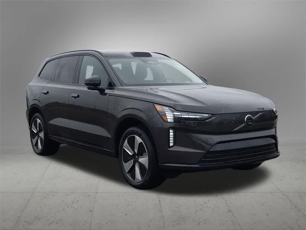 new 2025 Volvo EX90 car, priced at $78,290