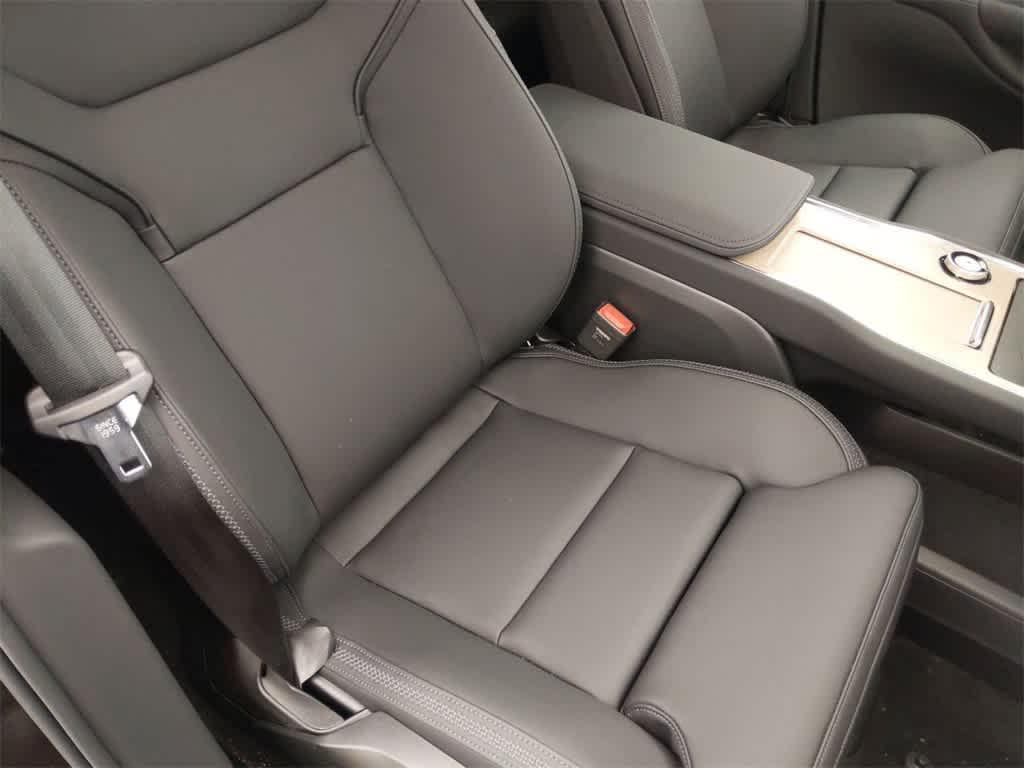 new 2025 Volvo EX90 car, priced at $78,290