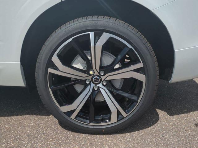 new 2025 Volvo XC60 car, priced at $58,684