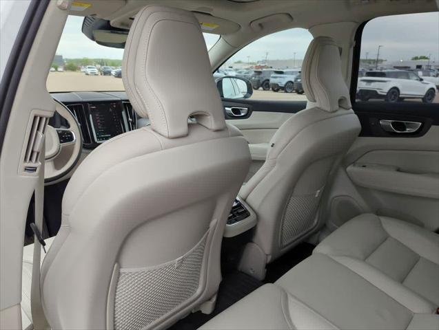 new 2025 Volvo XC60 car, priced at $58,300