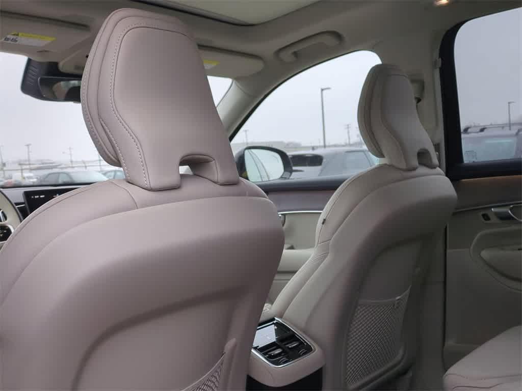 new 2026 Volvo XC90 car, priced at $73,597