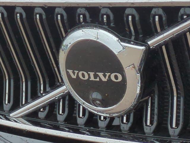 new 2025 Volvo XC40 car, priced at $48,335