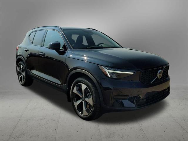 new 2024 Volvo XC40 car, priced at $43,344