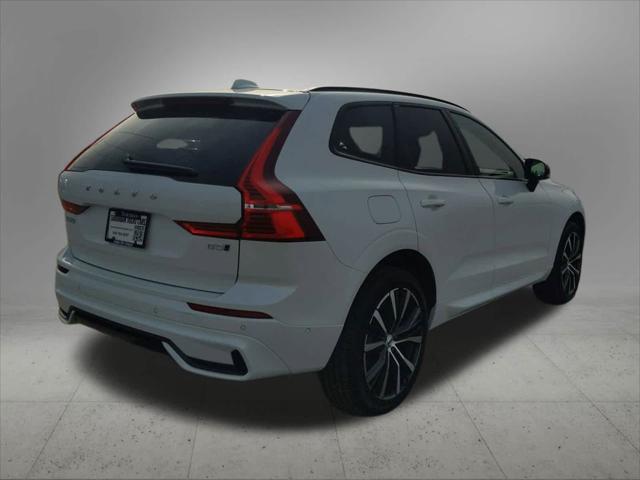 new 2025 Volvo XC60 car, priced at $52,909