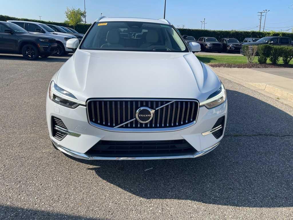 used 2022 Volvo XC60 Recharge Plug-In Hybrid car, priced at $38,486
