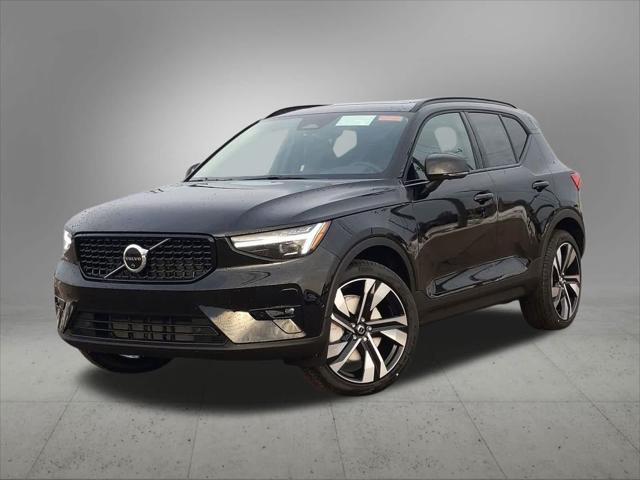 new 2025 Volvo XC40 car, priced at $52,215