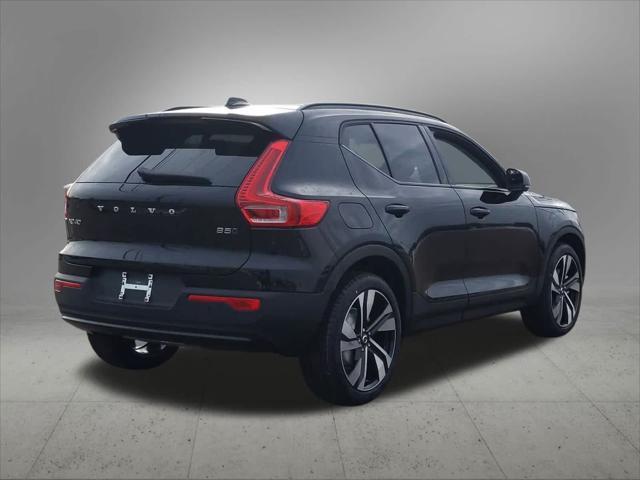 new 2025 Volvo XC40 car, priced at $52,215