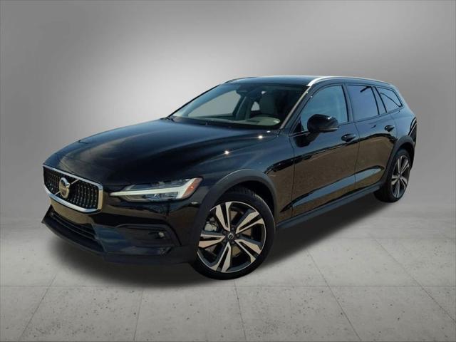 new 2025 Volvo V60 Cross Country car, priced at $53,542