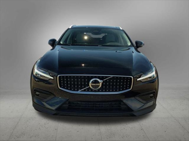 new 2025 Volvo V60 Cross Country car, priced at $53,542