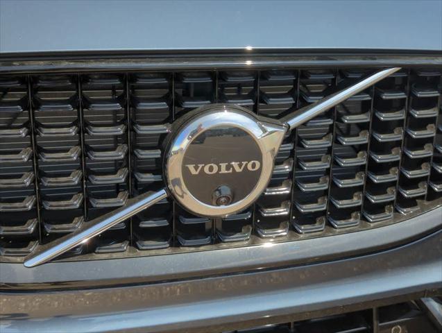 new 2025 Volvo XC60 car, priced at $62,995