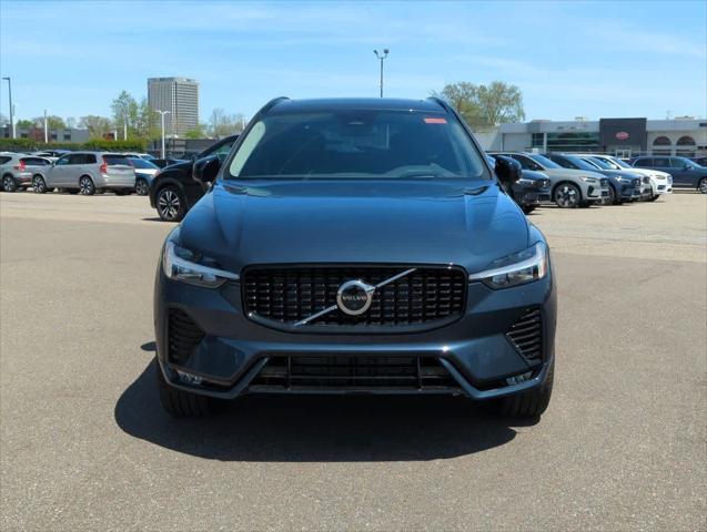 new 2025 Volvo XC60 car, priced at $62,995