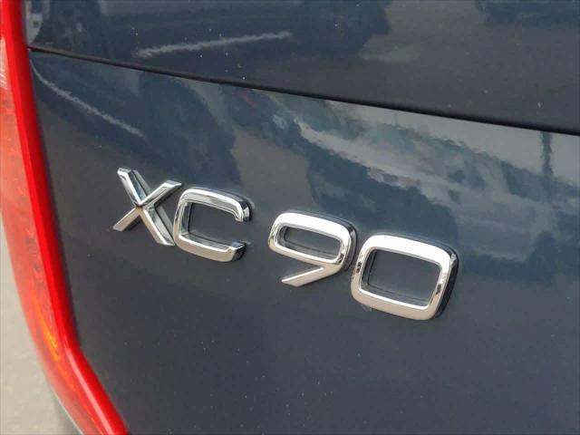 used 2022 Volvo XC90 car, priced at $37,250