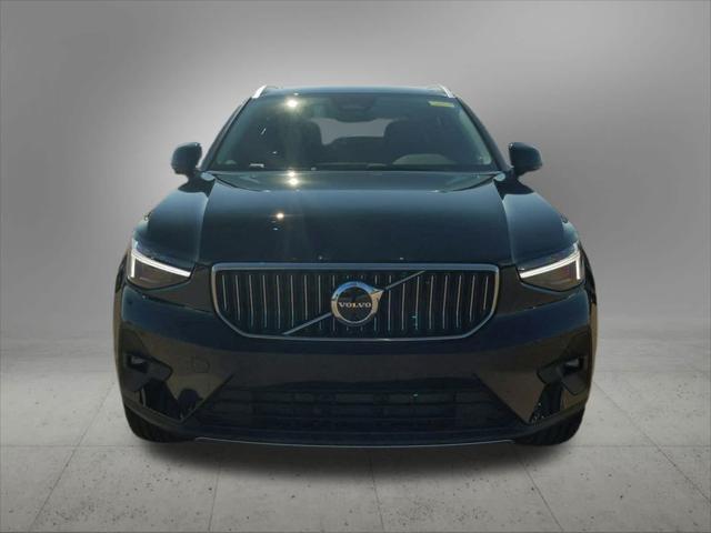 new 2025 Volvo XC40 car, priced at $51,040