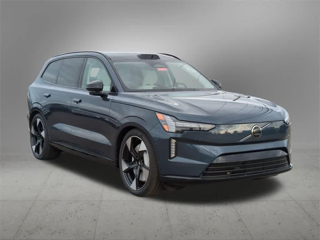 new 2025 Volvo EX90 car, priced at $91,725
