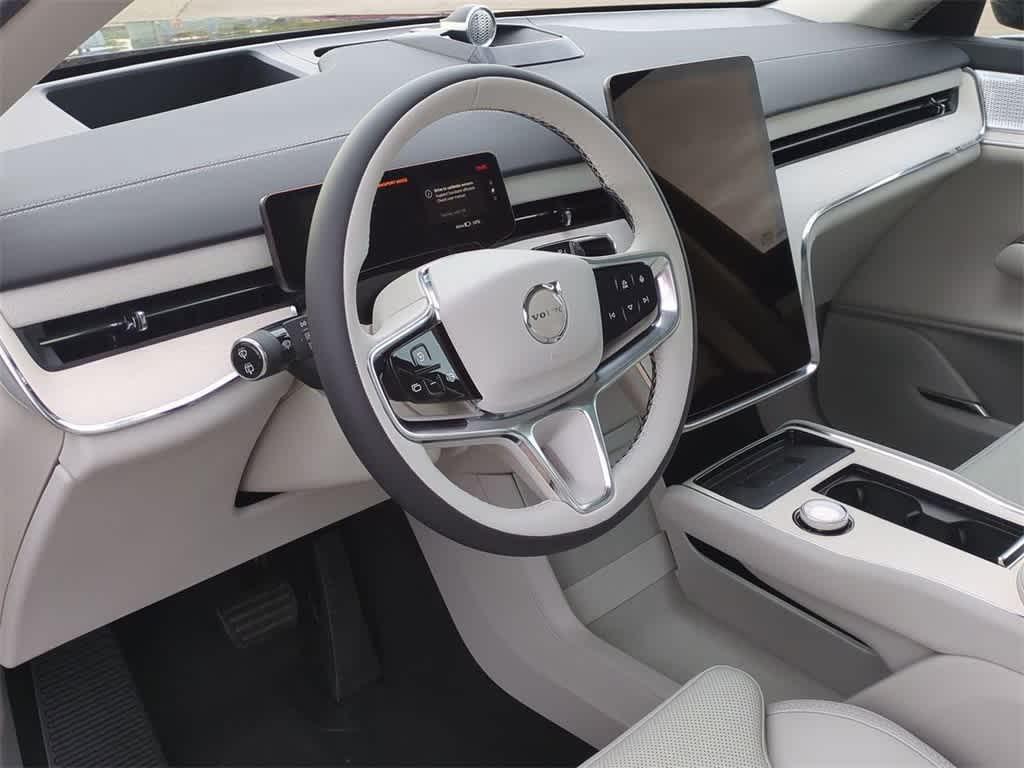 new 2025 Volvo EX90 car, priced at $91,725