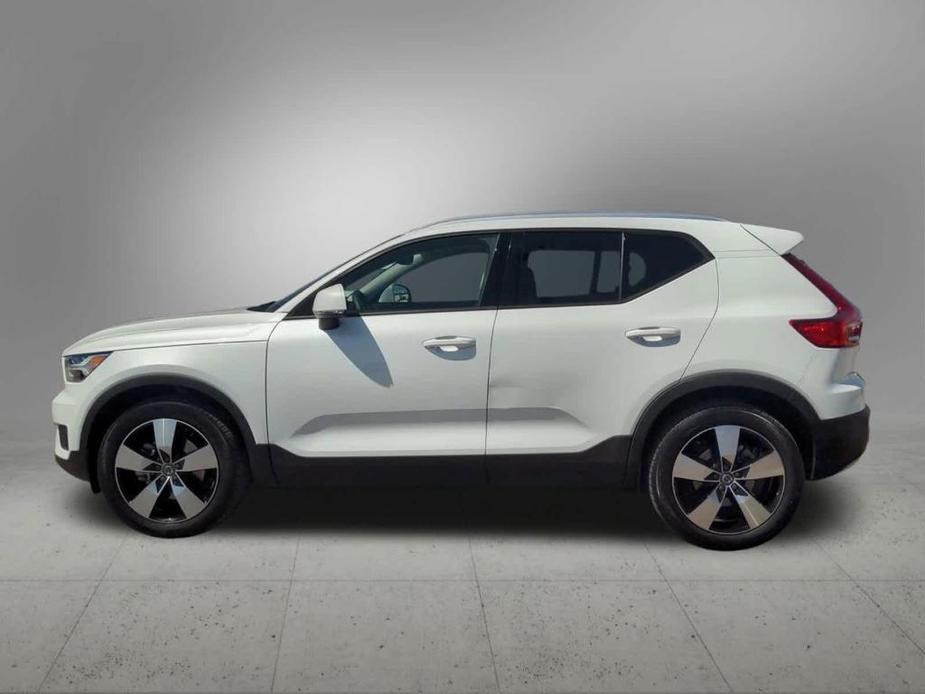 used 2021 Volvo XC40 car, priced at $30,300