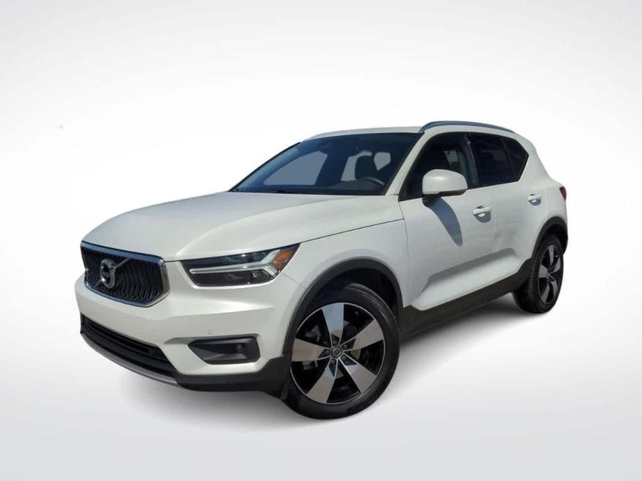 used 2021 Volvo XC40 car, priced at $30,778