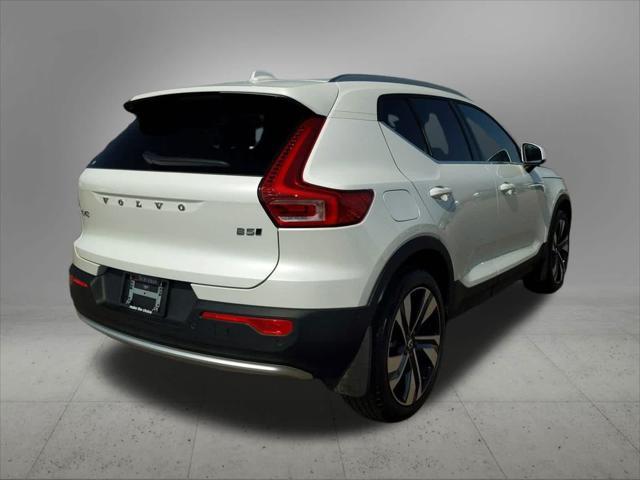 new 2024 Volvo XC40 car, priced at $49,900