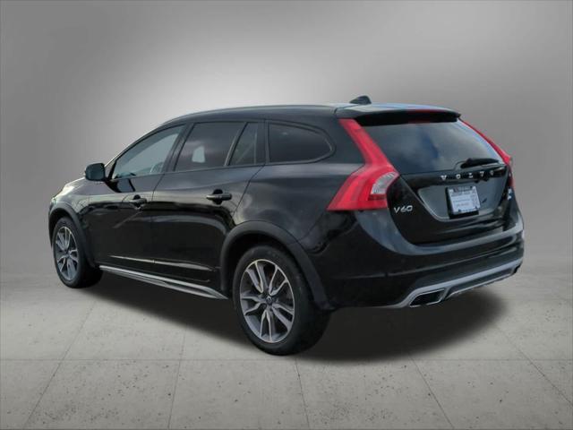 used 2018 Volvo V60 Cross Country car, priced at $19,250