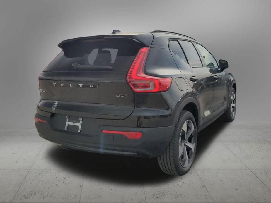 new 2024 Volvo XC40 car, priced at $46,510