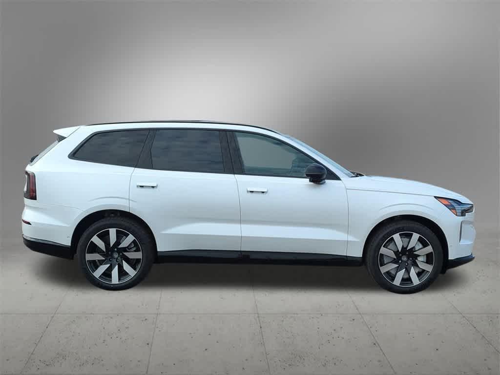 new 2025 Volvo EX90 car, priced at $93,325