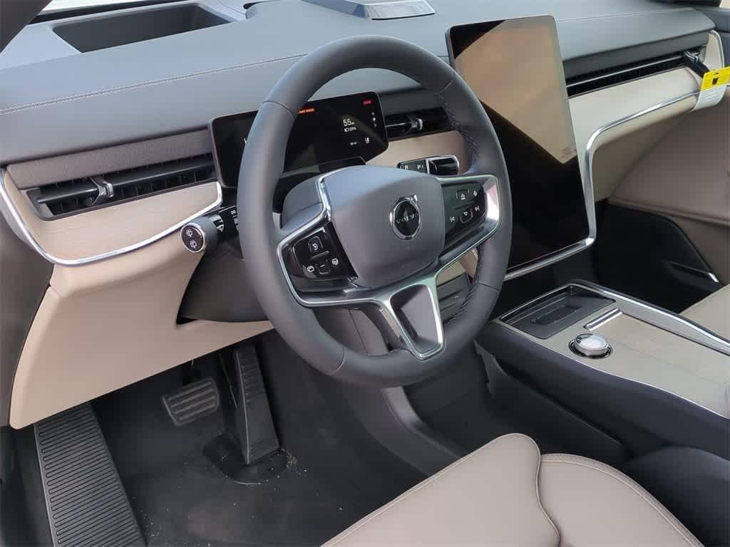 new 2025 Volvo EX90 car, priced at $93,325