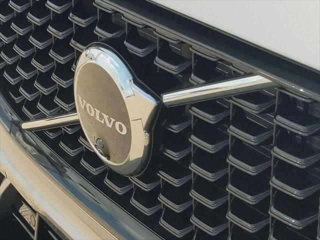 new 2025 Volvo XC60 Plug-In Hybrid car, priced at $69,903