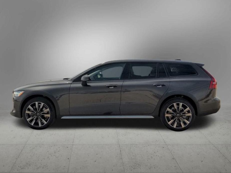 used 2023 Volvo V60 Cross Country car, priced at $46,610