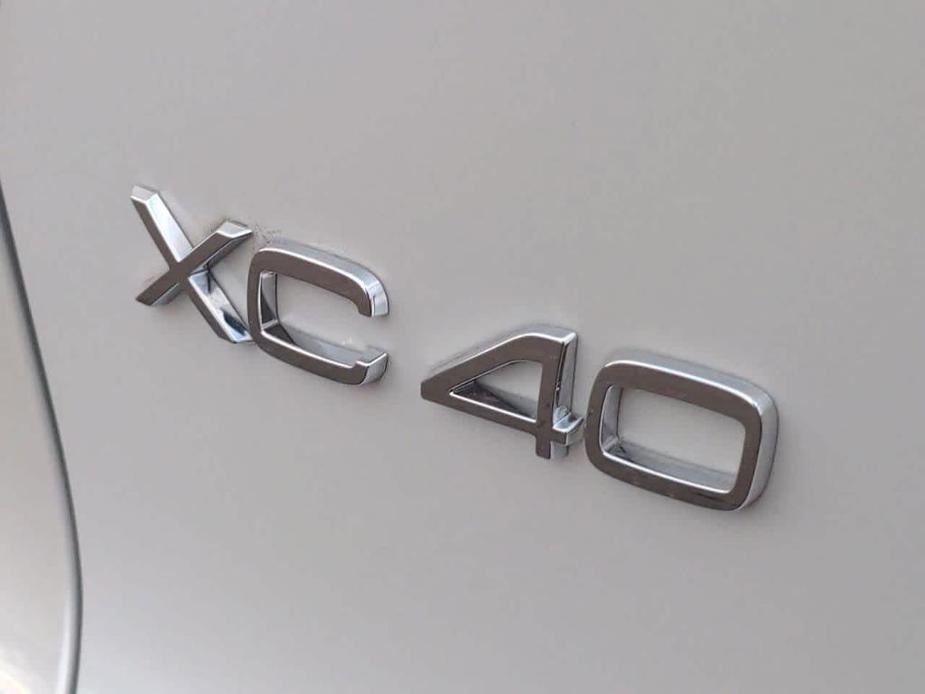 new 2024 Volvo XC40 car, priced at $43,529