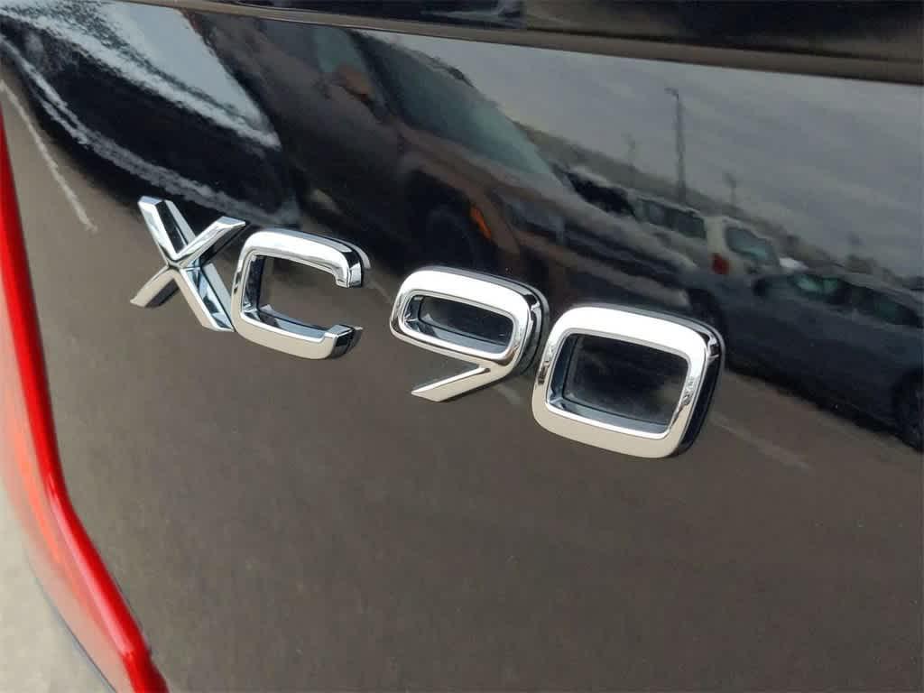 used 2025 Volvo XC90 car, priced at $61,900