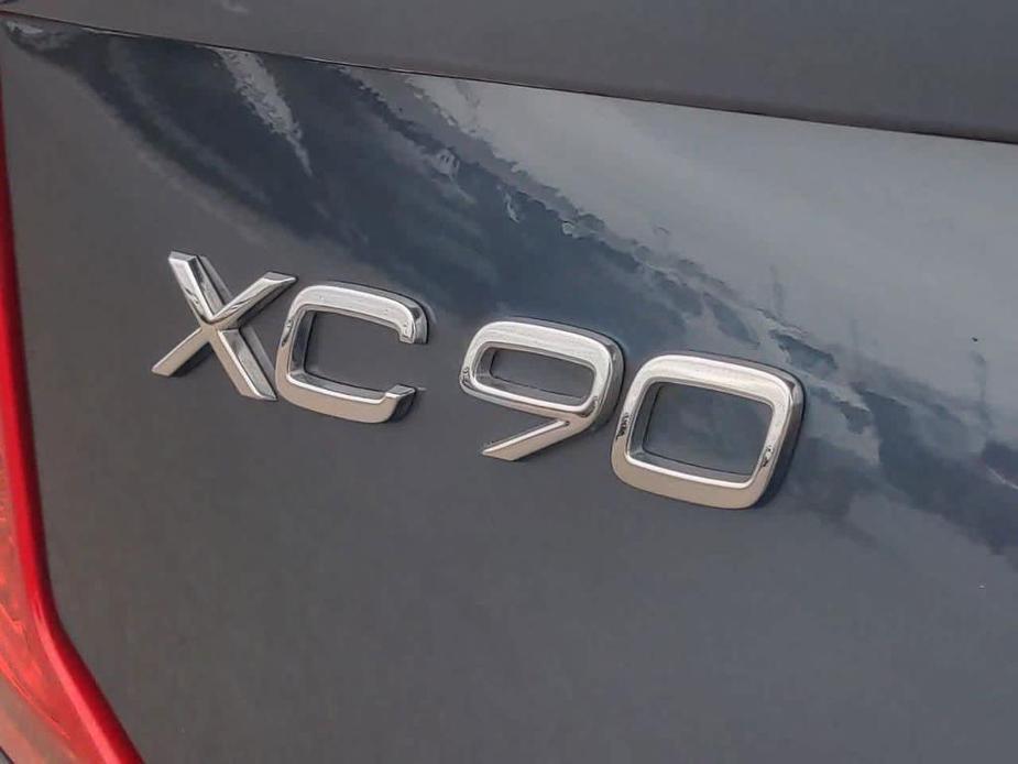 used 2022 Volvo XC90 Recharge Plug-In Hybrid car, priced at $40,666