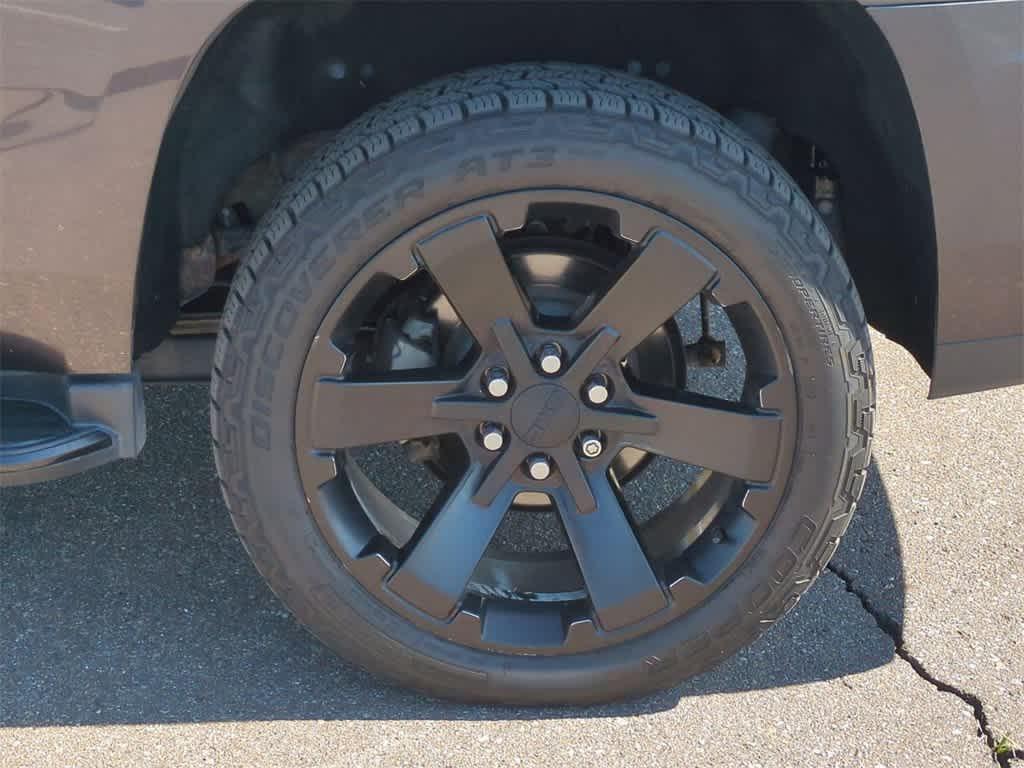 used 2017 GMC Yukon car, priced at $25,352