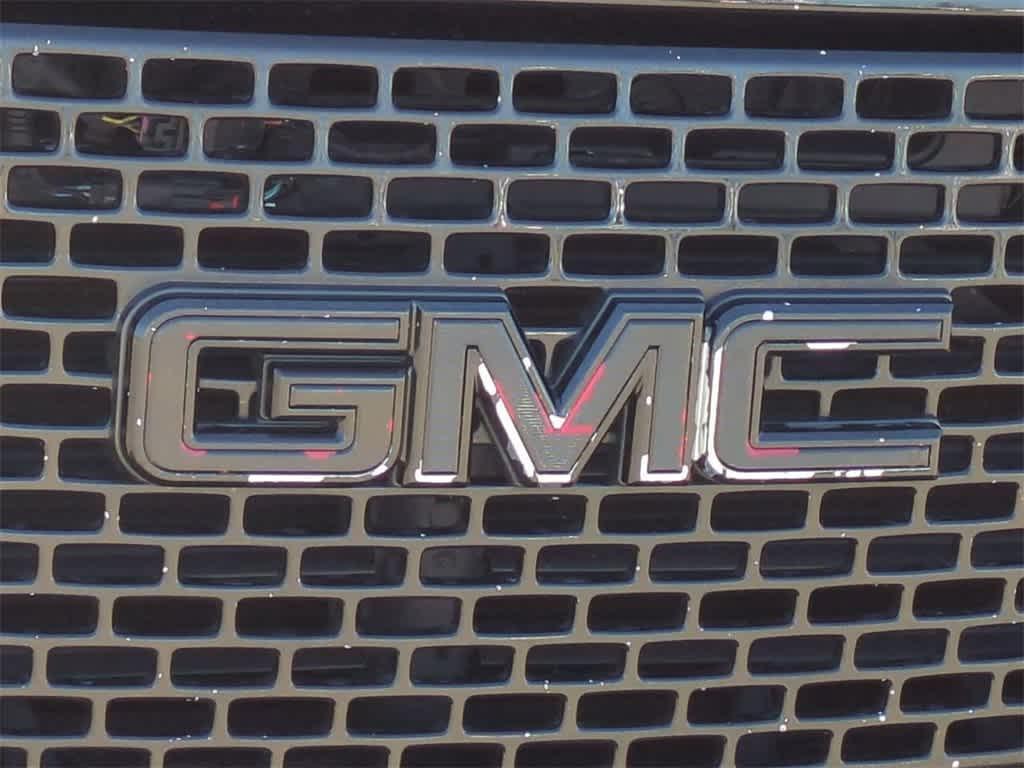 used 2017 GMC Yukon car, priced at $25,352