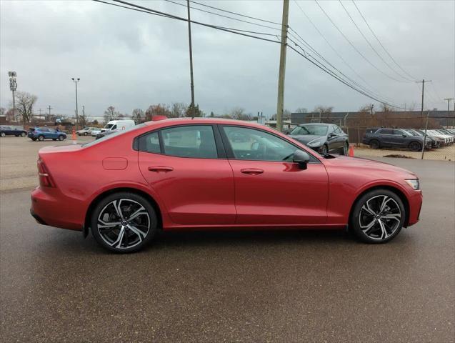 new 2024 Volvo S60 car, priced at $45,700