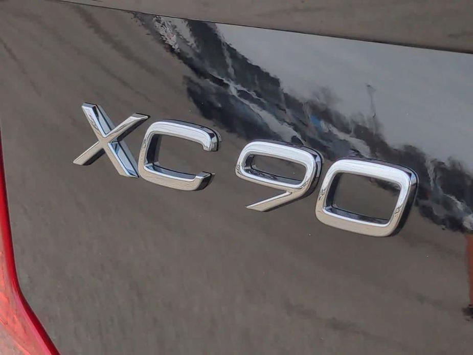 new 2024 Volvo XC90 car, priced at $65,393