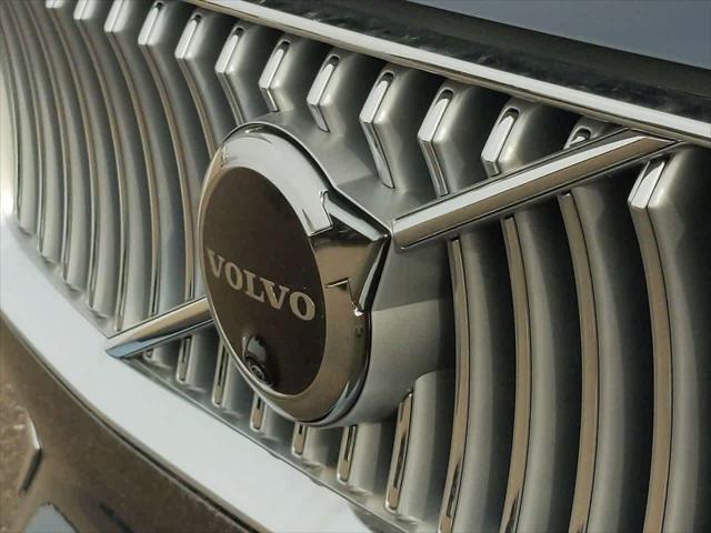 new 2025 Volvo XC90 Plug-In Hybrid car, priced at $71,912