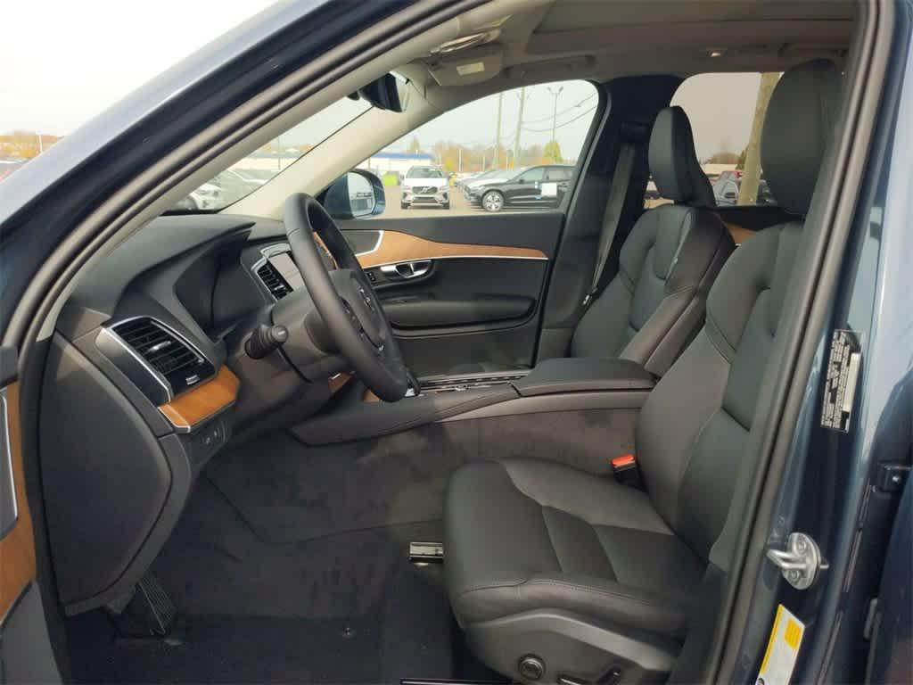 new 2025 Volvo XC90 Plug-In Hybrid car, priced at $71,912